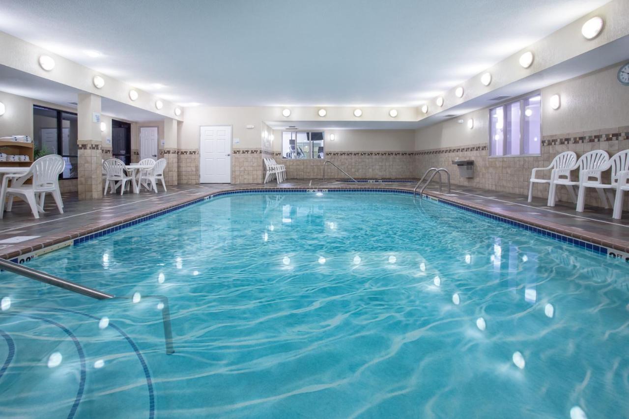 Holiday Inn Express Hotel & Suites Fort Collins By Ihg Luaran gambar