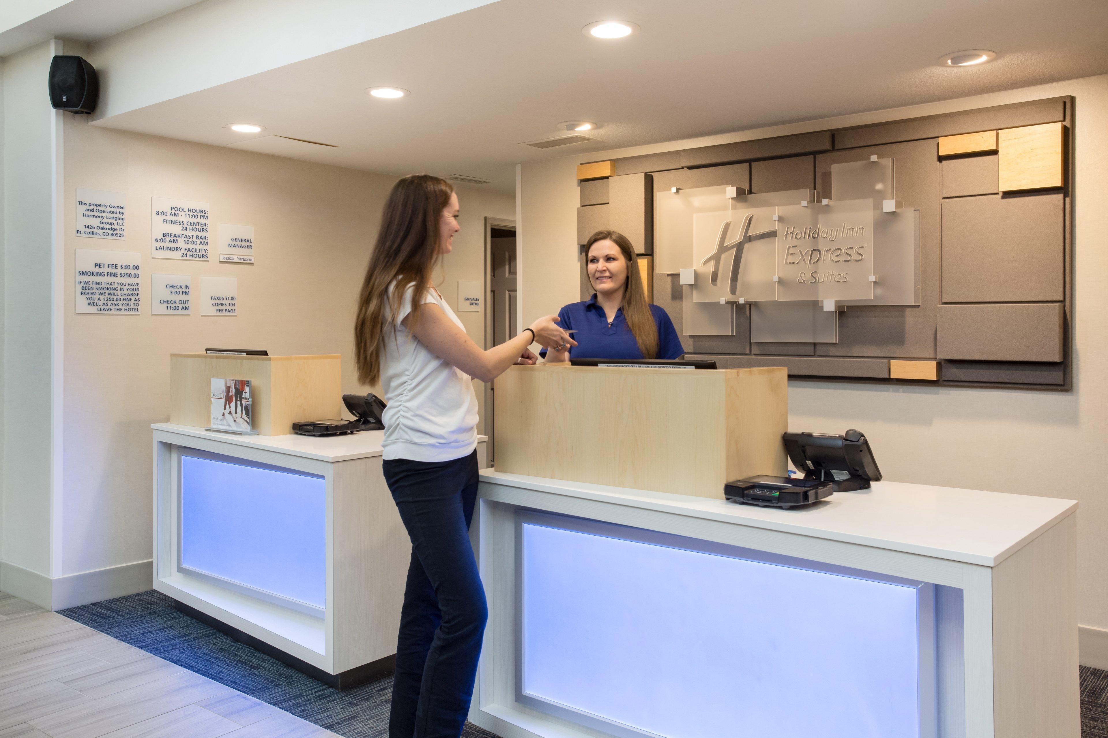 Holiday Inn Express Hotel & Suites Fort Collins By Ihg Luaran gambar