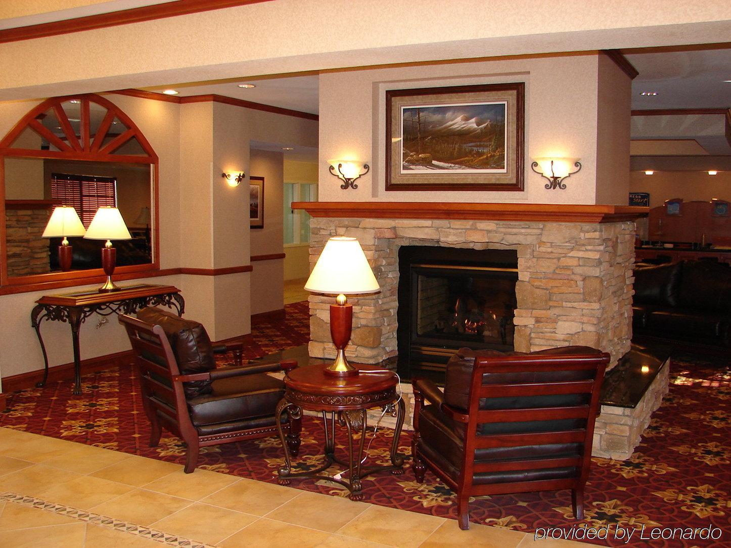 Holiday Inn Express Hotel & Suites Fort Collins By Ihg Dalaman gambar