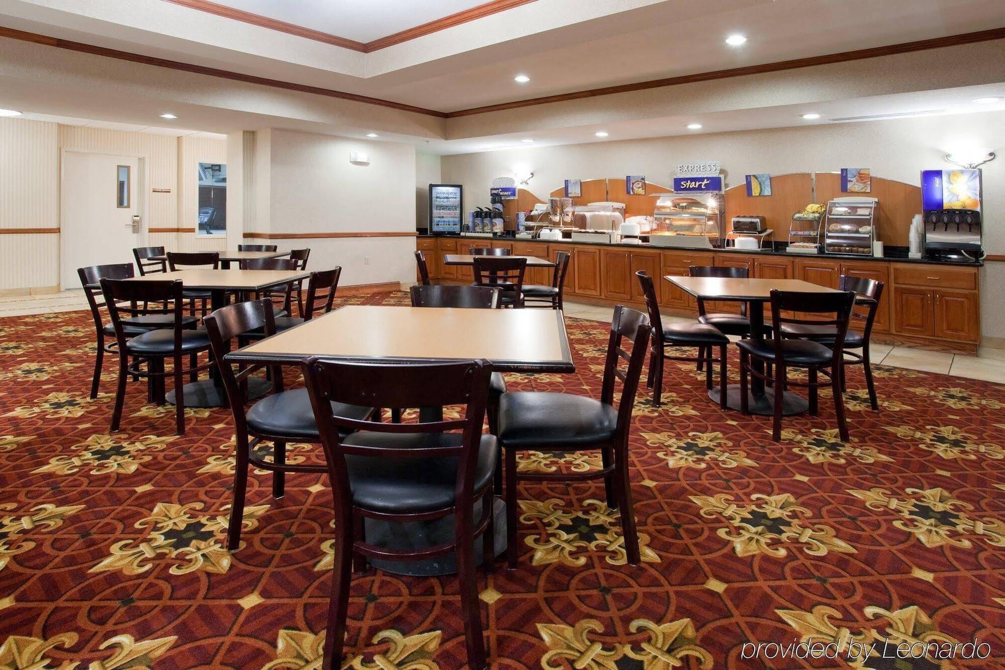 Holiday Inn Express Hotel & Suites Fort Collins By Ihg Luaran gambar